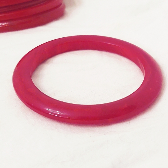 Vintage Red Bakelite Bangle Bracelets- Coming soon! - Picture 5 of 7